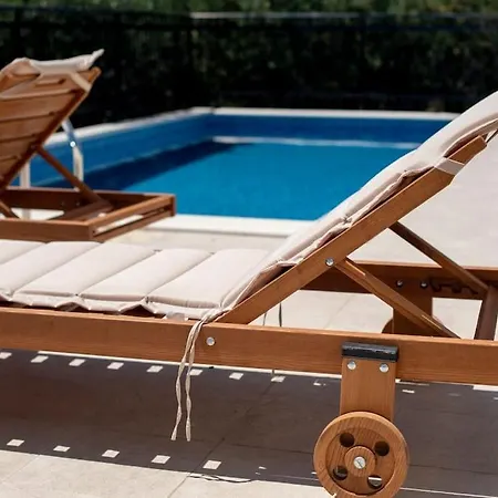 Aquero -with Private Pool