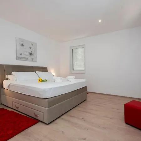 Aquero -with Private Pool Vila *