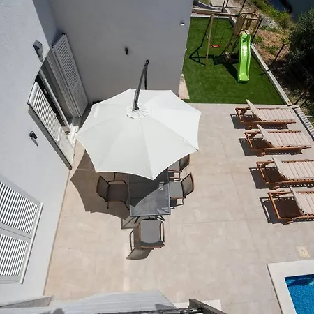 Aquero -with Private Pool *