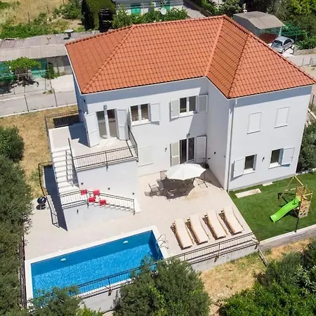 Aquero -with Private Pool 빌라 Vranjic
