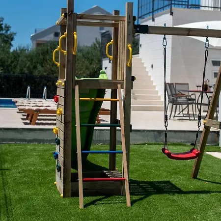 Aquero -with Private Pool * Vranjic