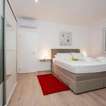 Aquero -with Private Pool Vila *