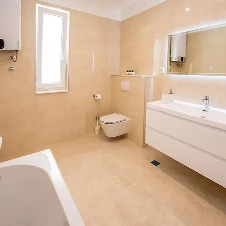 Aquero -with Private Pool *
