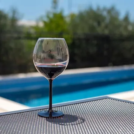 Aquero -with Private Pool *